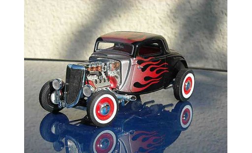 Ford 1934 Hot Rod 1/18 Ertl zwart flaming modelauto