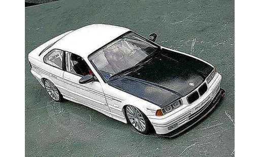 Alpina B3 berline 1/18 Ut Models E36 alpina b3 modelauto