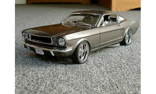 Ford Mustang Fastback 1/18 Jouef coupe modelauto
