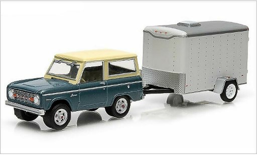 Ford Bronco Wagon 1/64 Greenlight mit 1-Achs-bestelwagenhanger 1967 modelauto