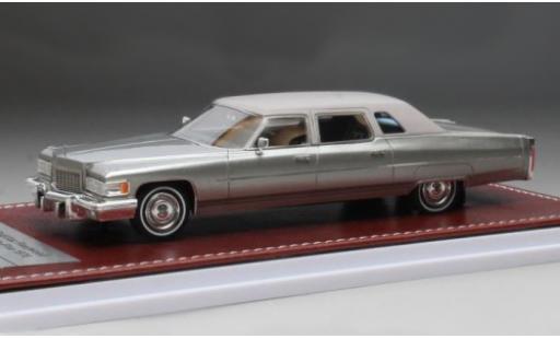 Modelauto Cadillac Fleetwood Series 75 grijs/mat-grijs 1976 1/43 GIM   Great Iconic Models
