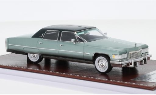 Modelauto Cadillac Fleetwood Brougham metallic groen/mat-groen 1976 1/43 GIM   Great Iconic Models
