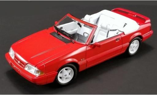 Modelauto Ford Mustang LX 5.0 5.0L Cabriolet Feature Car rood 1992 Softtop liegt bei 1/18 GMP