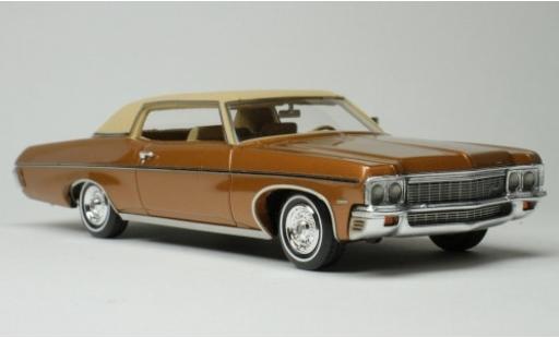 Modelauto Chevrolet Impala Coupe Custom metallic bruin/mat-beige 1970 1/43 Goldvarg Collections