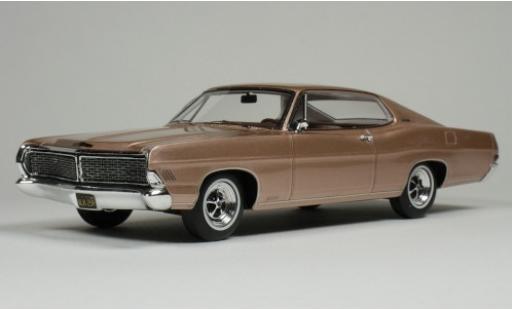 Modelauto Ford Galaxie 500 XL metallic roze 1968 1/43 Goldvarg Collections