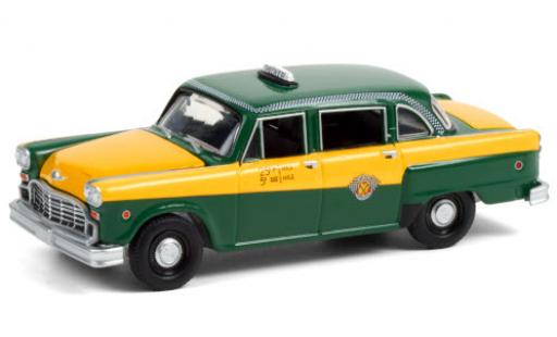 Modelauto Checker Marathon berline A11 groen/geel Special 1960 60 Years 1/64 Greenlight