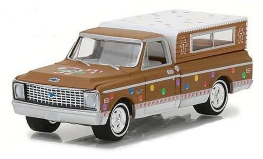 Modelauto Chevrolet C-10 Pickup bruin/Dekor 1972 avec Camper S 1/64 Greenlight