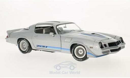 Modelauto Chevrolet Camaro Z28 grijs/Dekor Fast Times at Ridgemont High 1982 1979 zonder Vitrine 1/18 Greenlight
