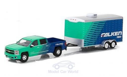 Modelauto Chevrolet Silverado pickup groen/blauw Falken Tire 2015 met Anh&Atilde;&curren;nger 1/64 Greenlight