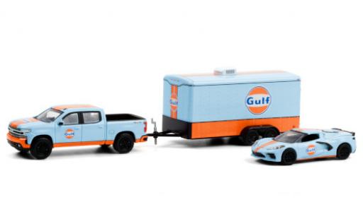 Modelauto Chevrolet Silverado pickup Gulf 2021 y compris les Corvette Stingray (C8) et ferm&Atilde;&copy; Remorque porte-voiture 1/64 Greenlight