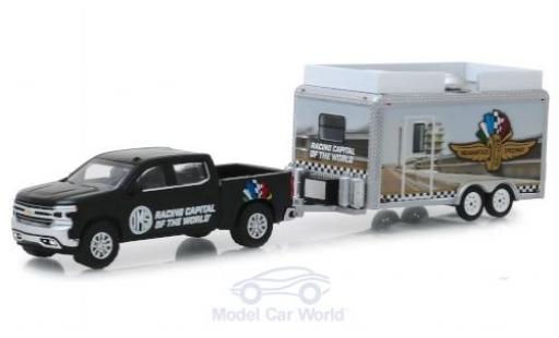 Modelauto Chevrolet Silverado pickup Indianapolis Motor Speedway 2019 and Concession Trailer 1/64 Greenlight