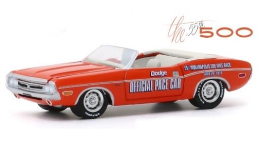 Modelauto Dodge Challenger Cabriolet oranje/Dekor Official Pace Car 1971 55th Indianapolis 500 Mile Race 1/64 Greenlight