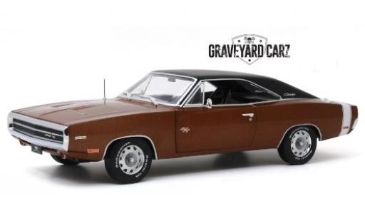 Modelauto Dodge Charger R/T metallic bruin/mat-zwart Graveyard Carz 1970 1/18 Greenlight