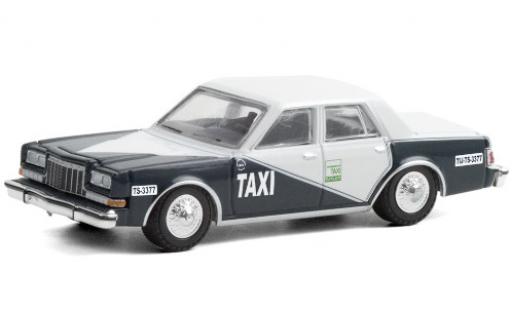 Modelauto Dodge Diplomat Taxi 1984 Tijuana Mexiko 1/64 Greenlight