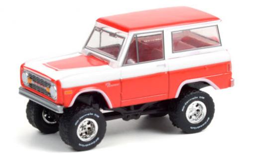 Modelauto Ford Bronco Custom SUV rood/wit 2015 1/64 Greenlight