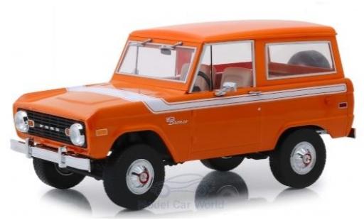 Modelauto Ford Bronco Wagon Special Decor oranje/wit 1977 1/18 Greenlight