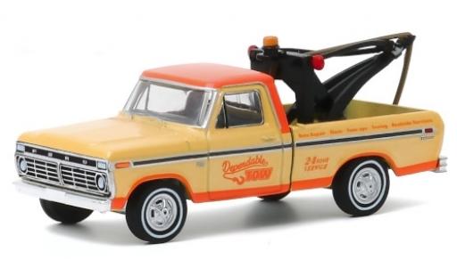 Modelauto Ford F-100 Tow Truck 00 beige/oranje Dependable 1973 1/64 Greenlight