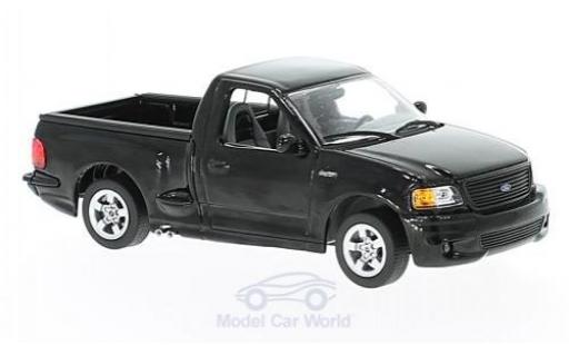 Modelauto Ford F-150 Lightning 50 SVT zwart 1999 1/43 Greenlight