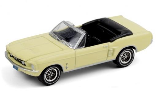 Modelauto Ford Mustang Convertible Cabriolet High Country Special geel 1967 1/64 Greenlight