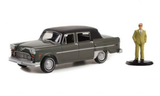 Modelauto Checker Marathon berline A12-E grijs/zwart 1982 1/64 Greenlight