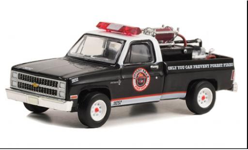 Modelauto Chevrolet C-20 pompiers Fire Truck zwart/wit Smokey Bear 1982 1/64 Greenlight