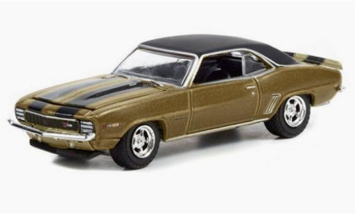 Modelauto Chevrolet Camaro RS metallic beige/zwart Pawn Stars 1969 1/64 Greenlight