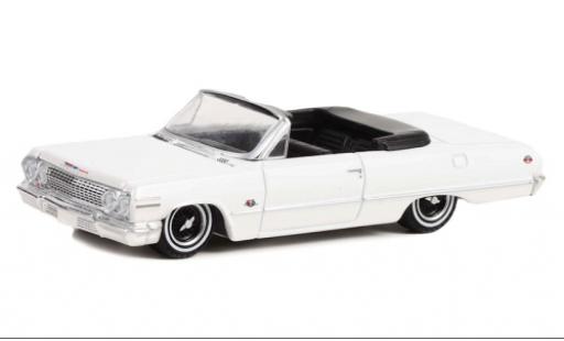 Modelauto Chevrolet Impala Convertible SS Cabriolet wit 1963 1/64 Greenlight