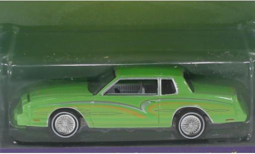 Modelauto Chevrolet Monte Carlo Coupe groen/Dekor 1972 1/64 Greenlight