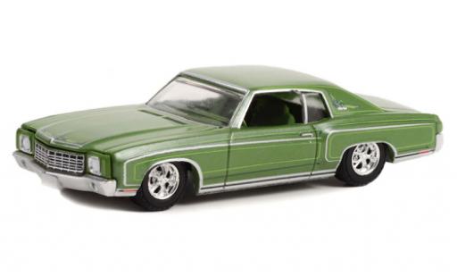 Modelauto Chevrolet Monte Carlo Coupe metallic groen 1970 1/64 Greenlight