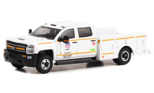 Modelauto Chevrolet Silverado pickup 3500 Dually Service Bed Union Pacific Railroad 2018 1/64 Greenlight