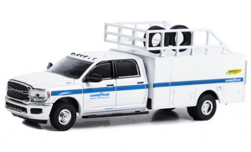 Modelauto Dodge RAM pickup Dodge 500 Dually Tire Service Truck Goodyear 2021 1/64 Greenlight
