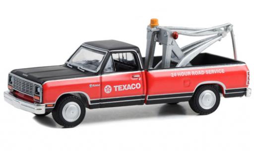 Modelauto Dodge RAM pickup D-100 royal SE Texaco 1983 1/64 Greenlight