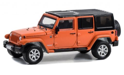 Modelauto Jeep Wrangler Limited Unlimited oranje/zwart Cold Pursuit 2010 1/64 Greenlight