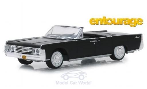 Modelauto Lincoln Continental 1965 Cabriolet zwart Entourage 1/64 Greenlight