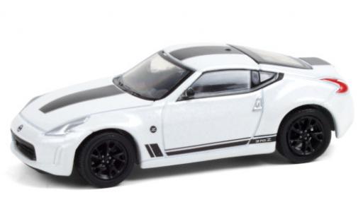 Modelauto Nissan 370Z Heritage Edition metallic wit/Dekor 2019 1/64 Greenlight