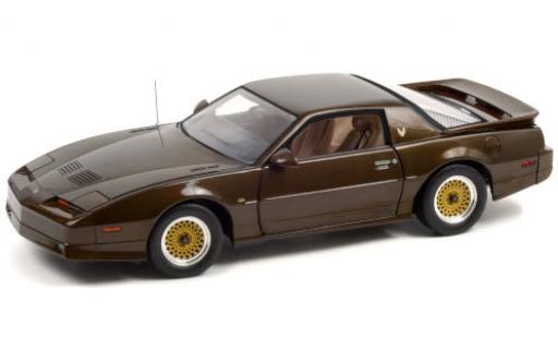 Modelauto Pontiac Firebird GTA metallic bruin 1987 1/18 Greenlight