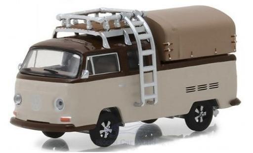 Modelauto Volkswagen T2 A Double Cab Pick Up bruin/bruin 1969 met dakgep&Atilde;&curren;cktr&Atilde;&curren;ger 1/64 Greenlight
