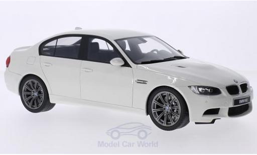 Modelauto Bmw M3 berline (E90) wit 2008 1/18 GT Spirit