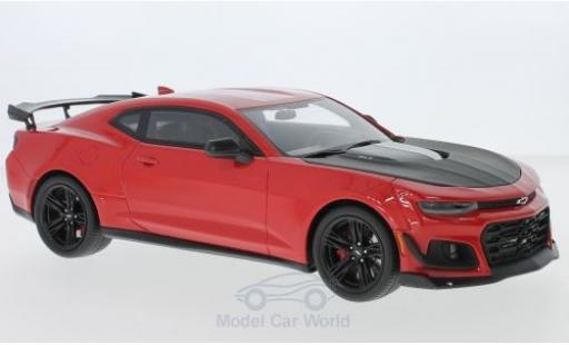 Modelauto Chevrolet Camaro ZL1 1LE rood/zwart 2017 1/18 GT Spirit