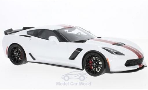 Modelauto Chevrolet Corvette Z06 C7 wit/rood 2017 1/18 GT Spirit