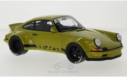Modelauto Porsche 911 RWB by olijfgroen/Dekor 1973 1/18 GT Spirit