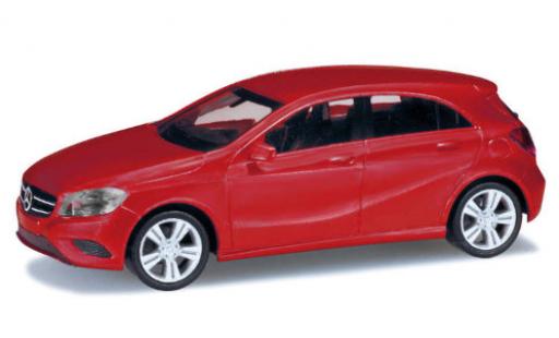 Modelauto Mercedes Classe A Base metallic rood 1/87 Herpa