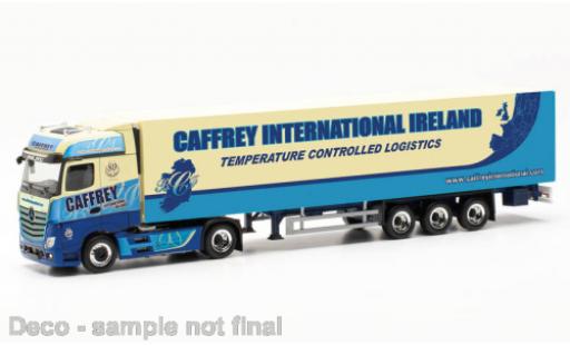 Modelauto Mercedes Actros Bigspace Caffrey International LTD 2018 1/87 Herpa