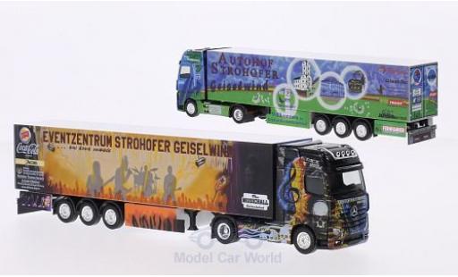 Modelauto Mercedes Actros Base Autohof Strohofer / Wolf Transporte K&Atilde;&frac14;hlkoffer-SZ in PC-Box 1/87 Herpa