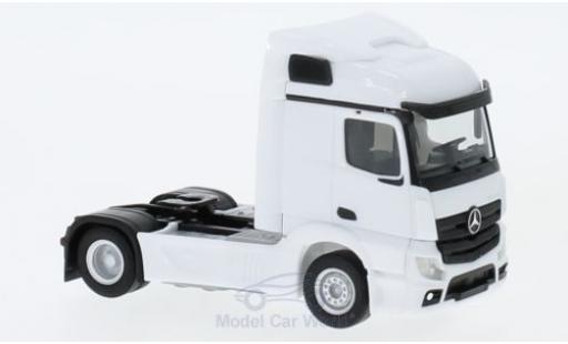Modelauto Mercedes Actros Streamspace 2.3 wit 2018 2-achs Zugmaschine 1/87 Herpa