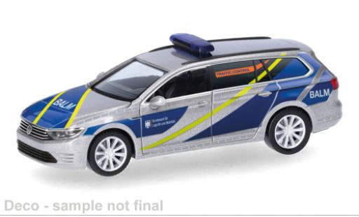 Modelauto Volkswagen Passat Base Variant GTE BALM 1/87 Herpa