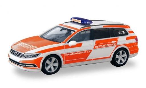 Modelauto Volkswagen Passat Base Variant RTW Brandweer Frankfurt / Main 1/87 Herpa
