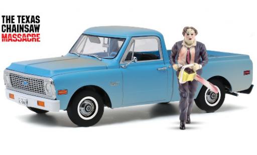 Modelauto Chevrolet C-10 Pickup blauw The Texas Chainsaw Massacre 1971 met Leatherface Figur 1/18 Highway 61