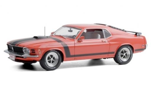 Modelauto Ford Mustang Boss 302 rood/mat-zwart 1970 1/18 Highway 61