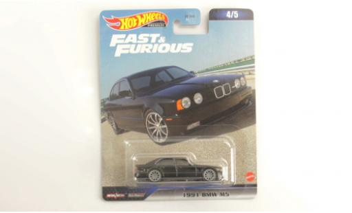 Modelauto Bmw M5 berline (E34) zwart rapide & Furious 1991 1/64 Hot Wheels Premium
